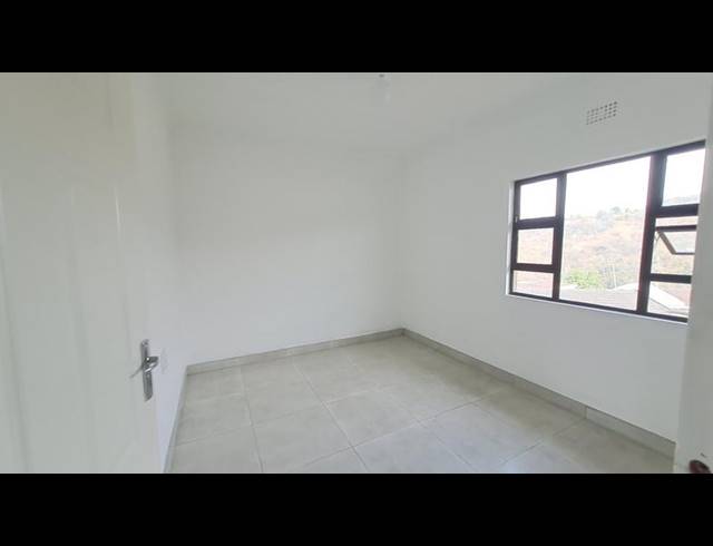 3 BEDROOM HOUSE FOR SALE IN UMLAZI Z